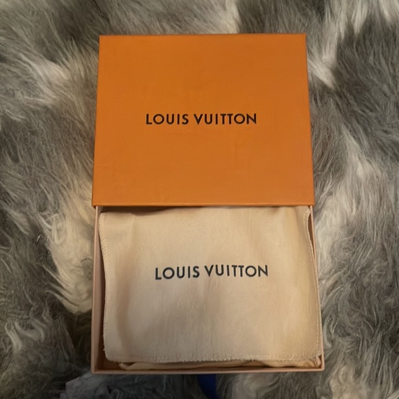 2021 Louis Vuitton Christmas Animation Vivienne Zippy Coin Purse - Picture 11 of 16